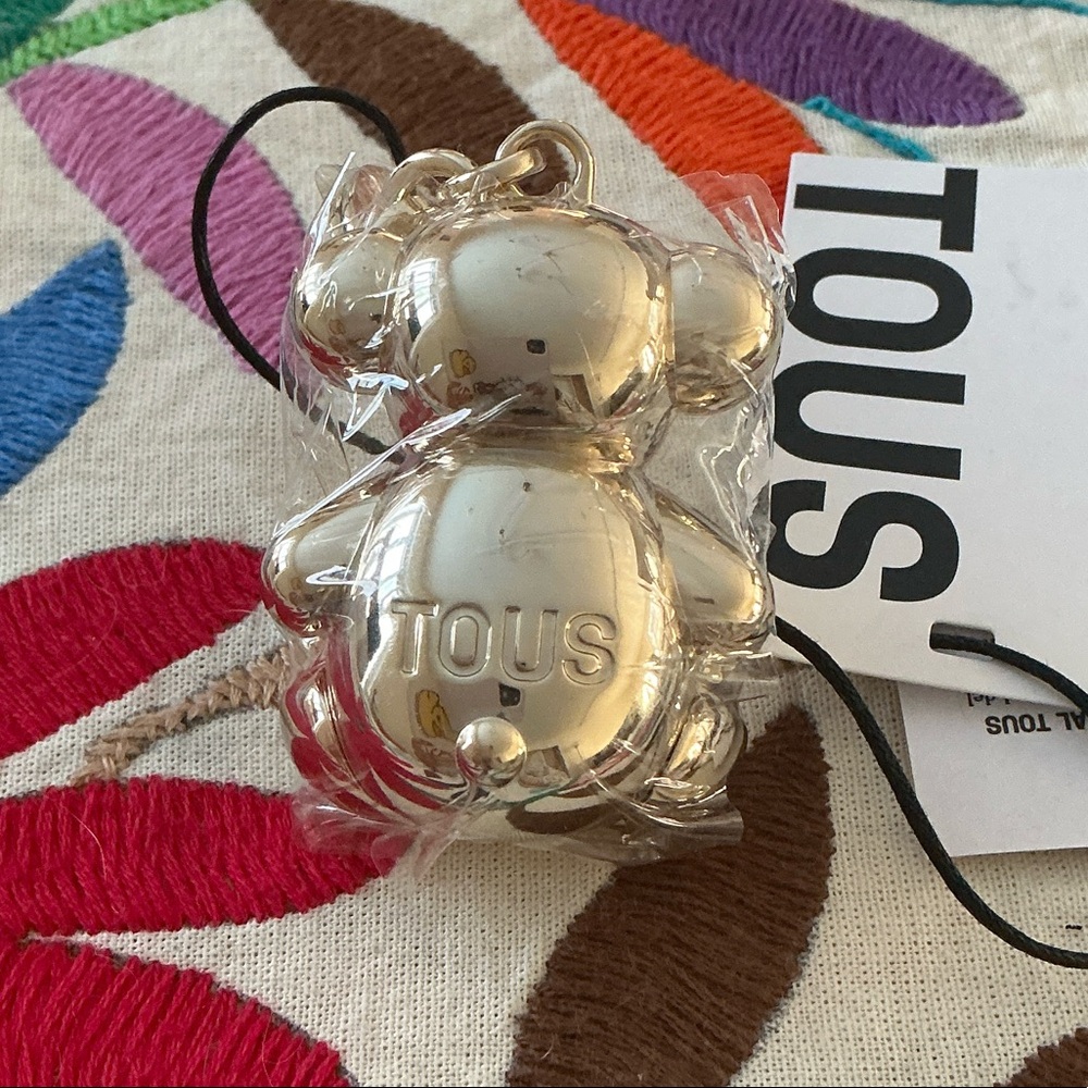 Tous Shiny Silver Bear Keychain - Picture 3 of 6